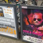 Plakatierung Menschenkette